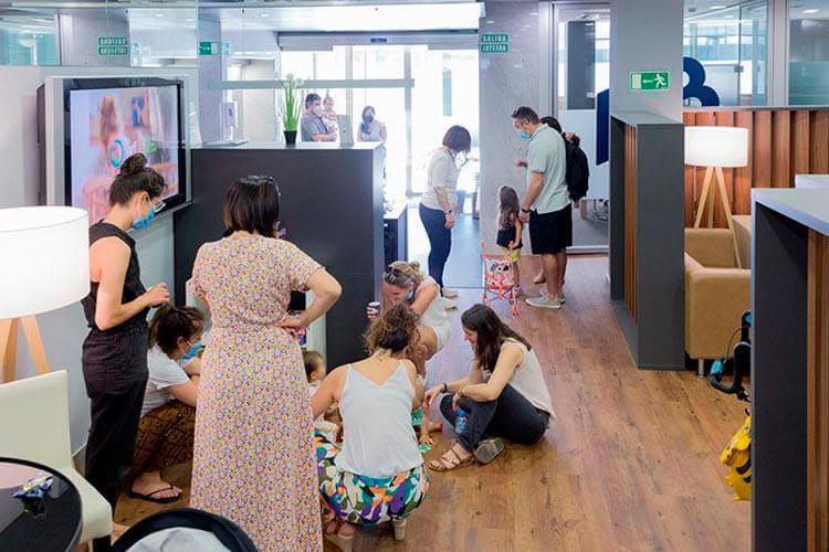 Pacientes en la inauguración de IVF-Life Donostia