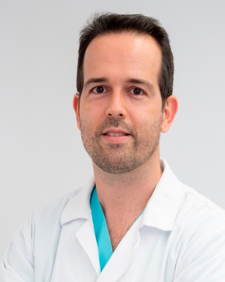 Dott. Alejandro Olloqui, specialista in fertilità presso IVF-Life