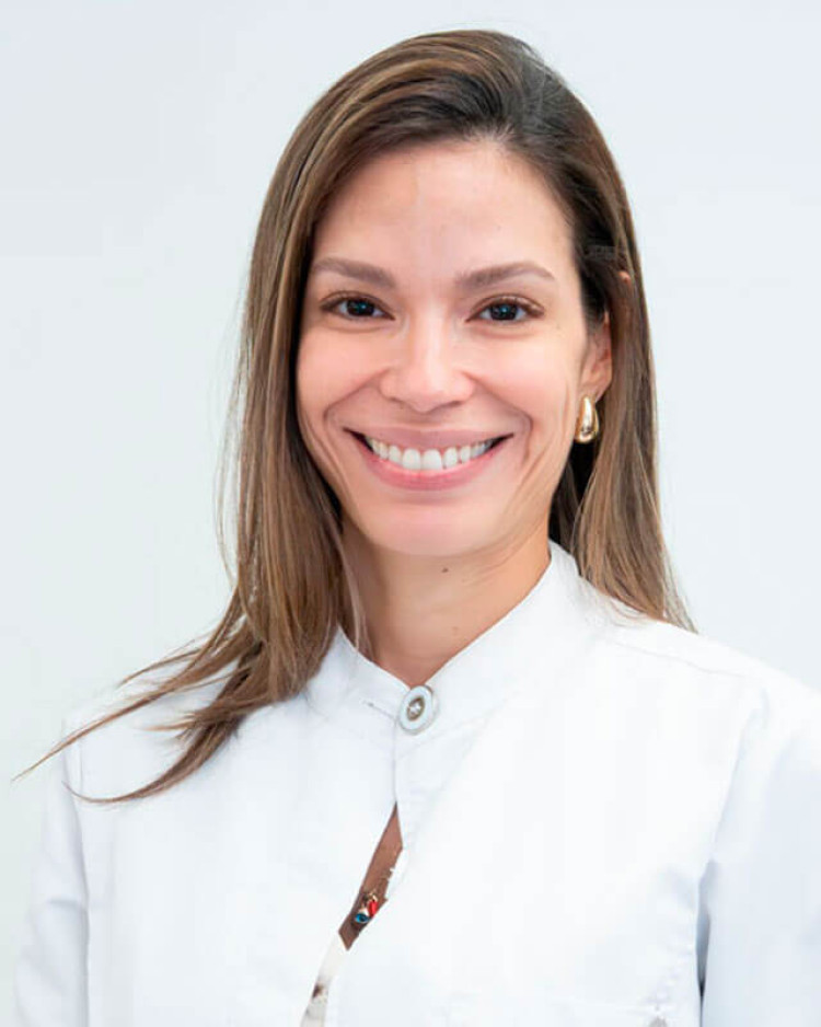 Dra. Verónica Corona, Ginecologa esperta in Riproduzione assistita presso IVF-Life Donostia